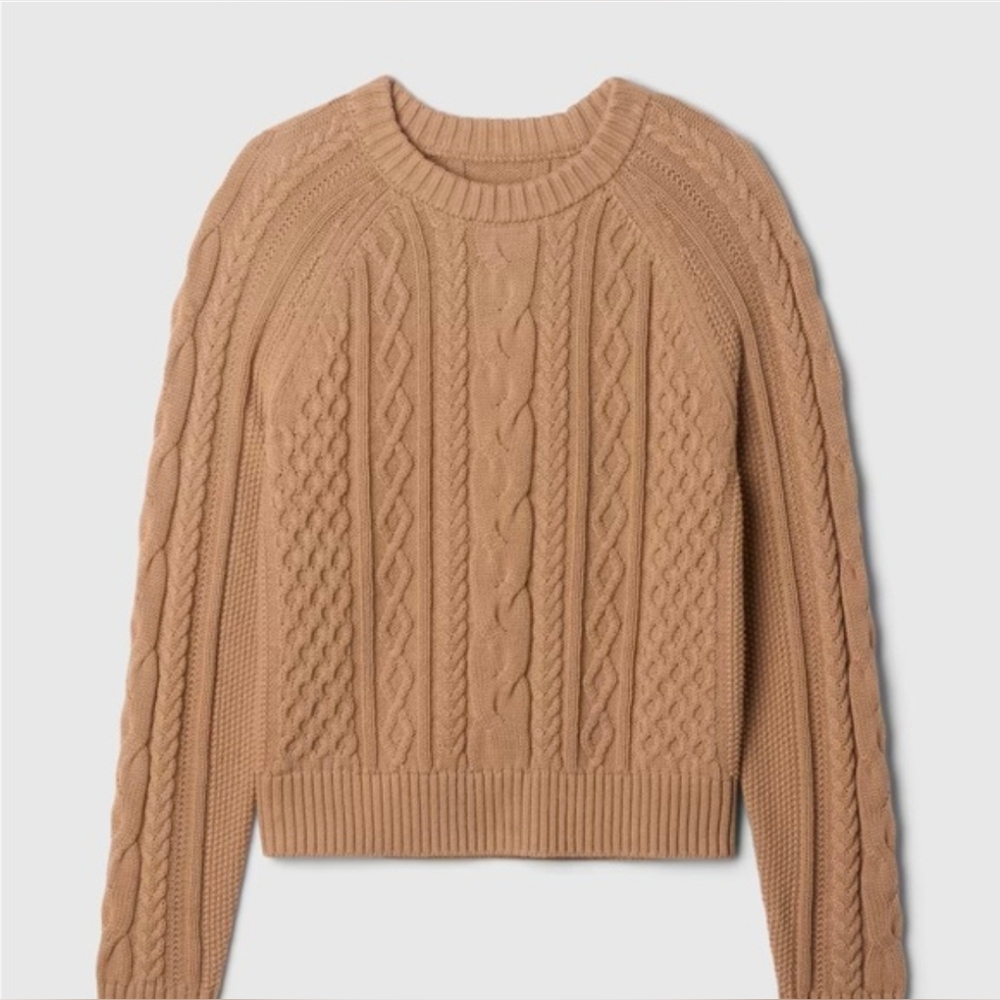 GAP Women's Cable Crewneck Sweater in Camel Tan